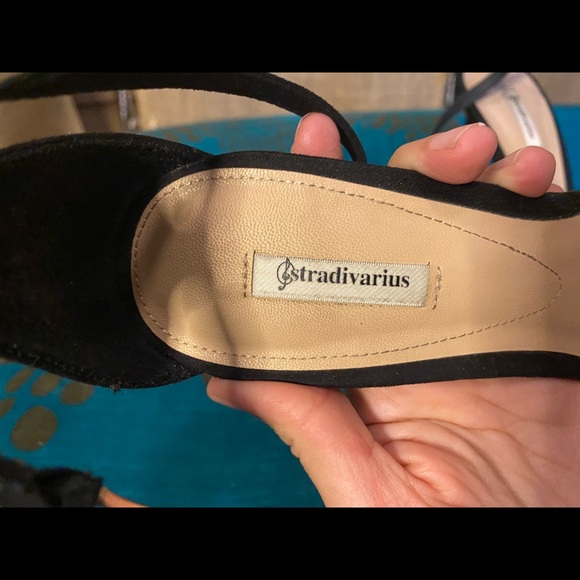 MESH STRADIVARIUS BLACK HEELS - Picture 2 of 6